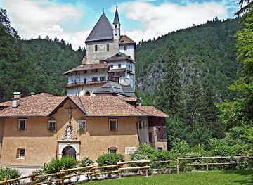 italy/val-di-non/landmark/santuario-di-san-romedio