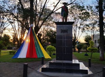 paraguay/lower-chaco/landmark/square-heroes-del-chaco