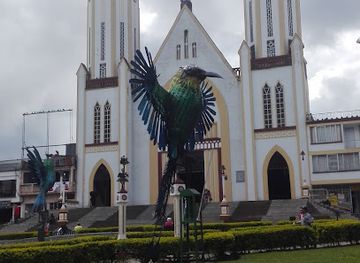 colombia/pereira/landmark/monumento-al-machete