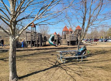 illinois/champaign/landmark/meadowbrook-park