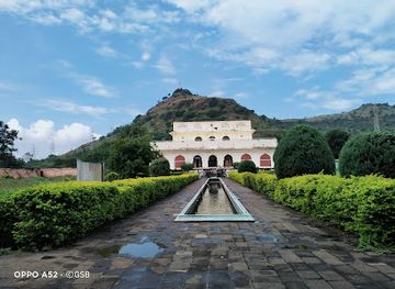 india/aurangabad/nirala-bazar/landmark/soneri-mahal