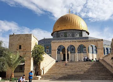 israel/jerusalem/old-city/landmark/the-burnt-house