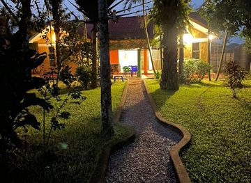 uganda/entebbe/landmark/entebbe-gardens