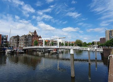 netherlands/rotterdam/delfshaven/landmark/voorhaven-delfshaven