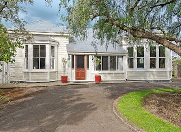 new-zealand/masterton/landmark/pepper-tree-villa