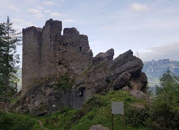 liechtenstein/alp-trubbach-trail/landmark/wildschloss