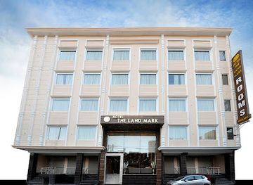 india/punjab/landmark/the-landmark-amritsar-near-golden-temple