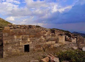 yemen/lahij/landmark/jabal-al-awd