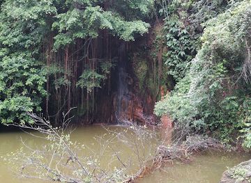 brunei/tutong-river/landmark/tasek-lama-waterfall