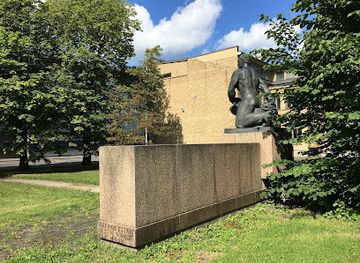 estonia/laane-county/landmark/monument-eestimaa-ametiuhingute-i-kongressi-delegaatidele