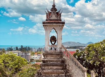 thailand/hua-hin/khao-takiab/landmark/wat-khao-krailart
