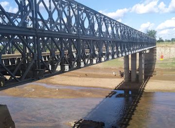 malawi/phalombe-plains/landmark/phalombe-bridge-longest