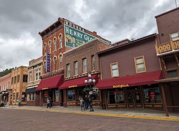 south-dakota/deadwood/landmark/woody-s-wild-west-photography-old-time-photos