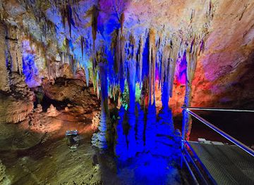 bulgaria/southwest-bulgaria/landmark/venetsa-cave