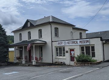 north-carolina/yadkin-valley/landmark/avery-county-museum