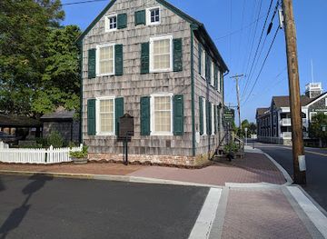delaware/cape-henlopen-state-park/landmark/the-lewes-maritime-museum-at-the-cannonball-house