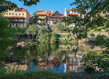 czechia/cesky-krumlov/landmark/kaple-svateho-martina