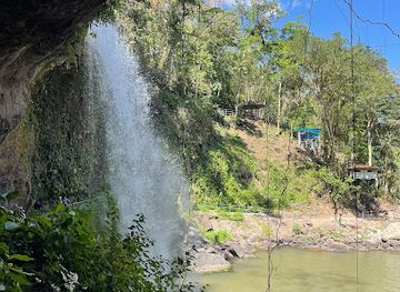 nicaragua/southern-region/landmark/cascada-santa-emilia