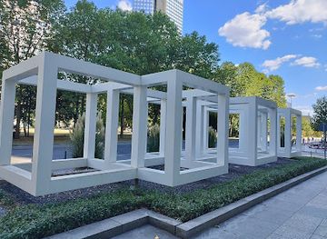 germany/frankfurt/bahnhofsviertel/landmark/white-cubes
