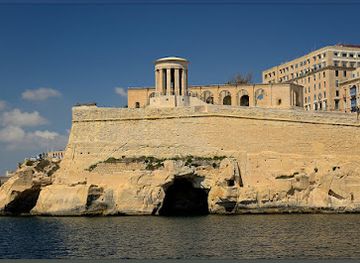 malta/fawwara-area/landmark/siege-bell-war-memorial