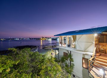 ecuador/galapagos-islands/landmark/blu-galapagos