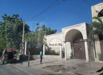 haiti/port-au-prince/delmas/landmark/palais-de-l-art