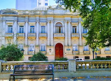 uruguay/central-region/landmark/fountain-of-the-padlocks
