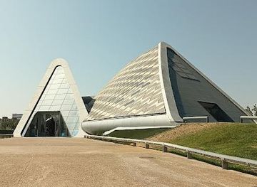 spain/zaragoza/landmark/pabellon-puente