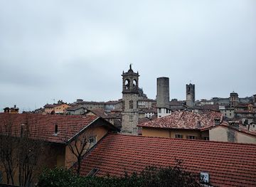italy/bergamo/citta-bassa/landmark/funicolare-citta-alta