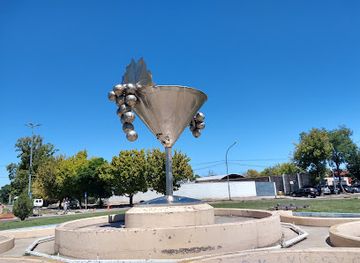 argentina/san-rafael/landmark/rotonda-de-la-copa