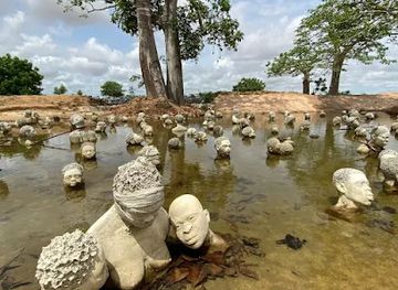 ghana/ada-foah/landmark/nkyinkyim-museum