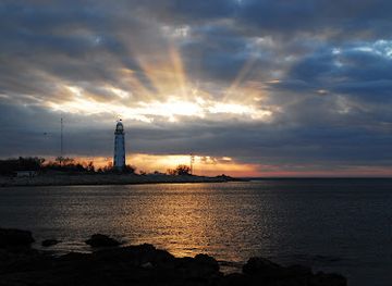 ukraine/crimean-peninsula/landmark/khersonesskiy-mayak
