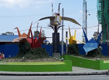 philippines/davao/landmark/dakudao-paper-crane-monument