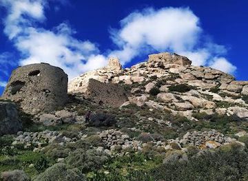 greece/mykonos/landmark/apano-kastro