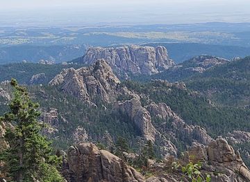 south-dakota/custer-state-park/landmark/custer-state-park-visitor-center