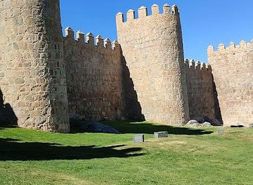 spain/avila/landmark/puerta-del-carmen