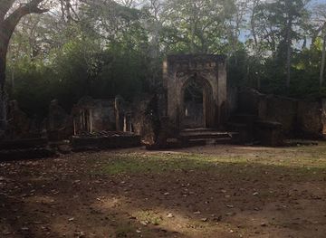kenya/watamu/landmark/gede-ruins-malindi-snake-park