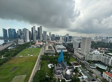 singapore/central-business-district/landmark/raffles-city