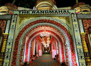 india/gwalior/landmark/the-rangmahal-garden
