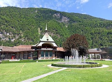 switzerland/verbier/landmark/yash-chopra-statue