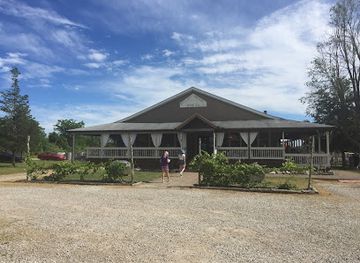 ohio/kelleys-island/landmark/kelleys-island-wine-co