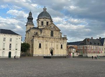 belgium/aalst/landmark/sint-pietersplein-ghent