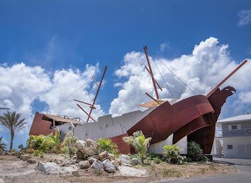 sint-maarten/sint-peters/landmark/pirate-experience-the-rusty-parrot