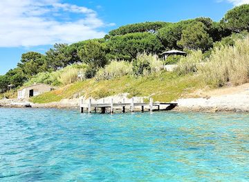 france/saint-tropez/landmark/plage-des-canoubiers