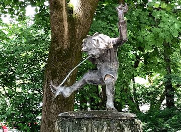 germany/munich/schwabing/landmark/pumucklbrunnen