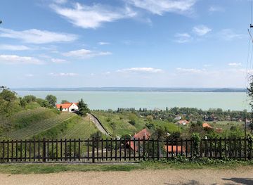 hungary/balaton-uplands/landmark/lake-balaton
