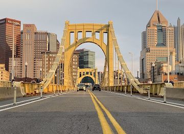 pennsylvania/pittsburgh/landmark/roberto-clemente-bridge