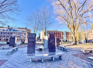 massachusetts/lowell/downtown-lowell/landmark/jack-kerouac-park