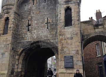 united-kingdom/york/landmark/petergate-house