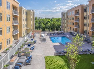 massachusetts/waltham/landmark/currents-on-the-charles